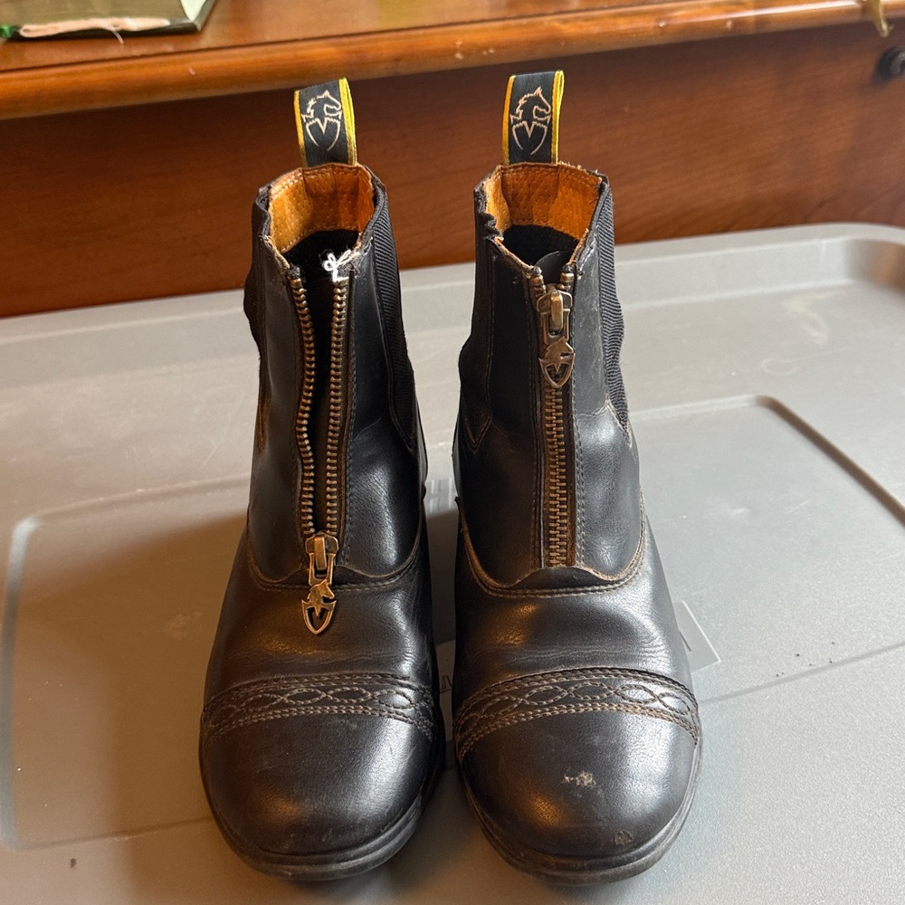 Black Kids Boots - Picture 6 of 8